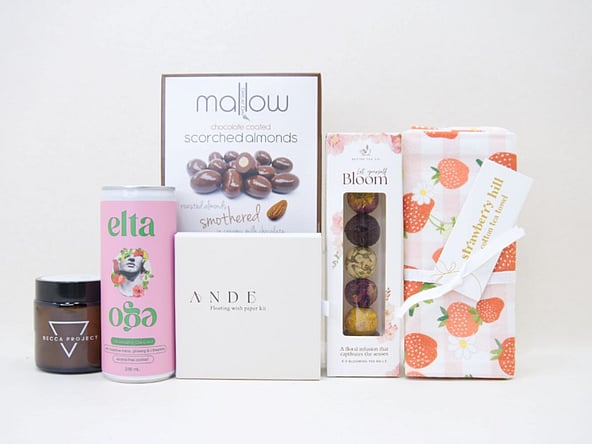 OAN DAE WISHKIT, BLOOMING TEA BALLS, STRAWBERRY HILL, ELTA EGO