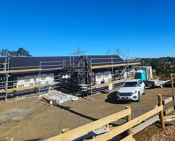 Coloursteel Roof in Flaxpod on Pukekohe home build