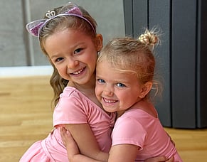 From the Front Door to the Final Bow: Overcoming First-Day Separation Anxiety in Preschool Dance