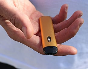 Vaping and your oral health: what you need to know