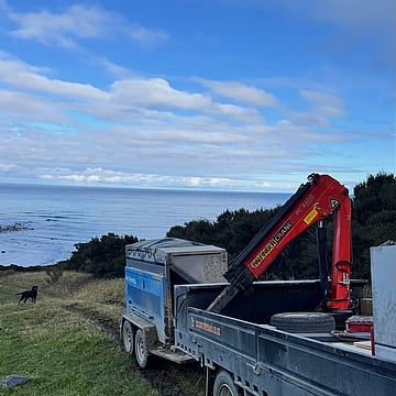 Crewmix CM1000 at remote coastal concrete pour in Hawke's Bay, New Zealand