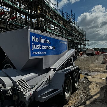 Crewmix CM1000 at commercial construction site