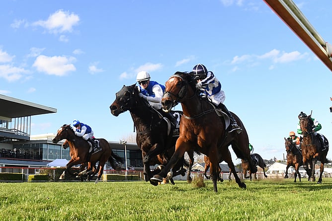 Electron (centre) on her way to winning the Listed AGC Training Stakes WFA (1600m). - Photo: Jane Davidson (Race Images)