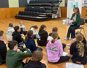 NZ author - Ruth Paul