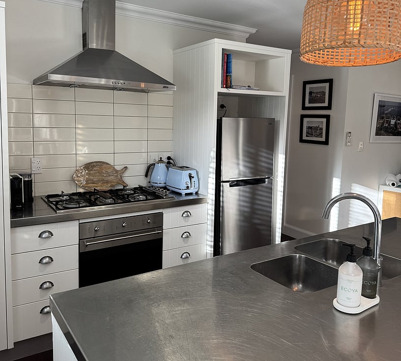 Fully equipped modern kitchen at Crab Shack Cottage 4-bedroom holiday home Russell