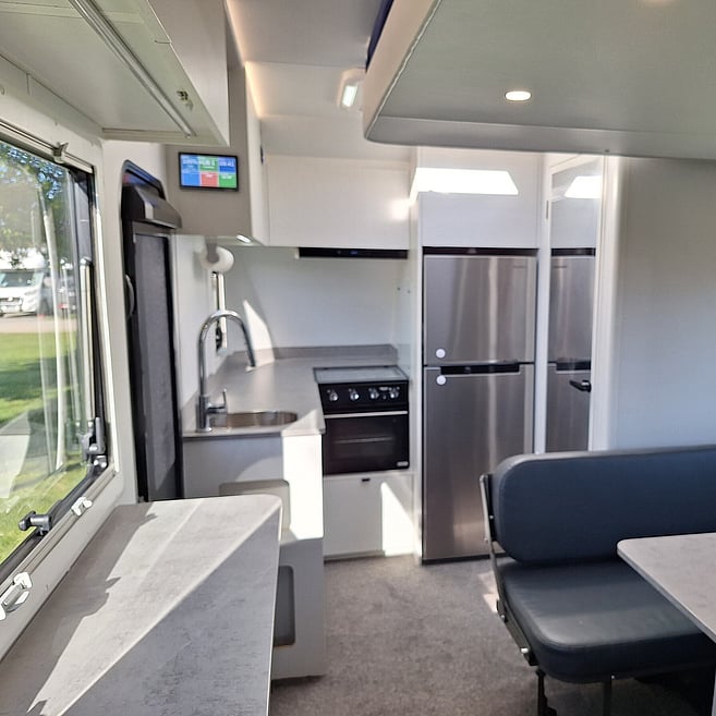 RV modular caravan