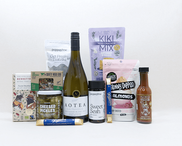 Food and Wine Hamper NZ &mdash; premium NZ-made hamper with Aotea wine, artisan crackers, chocolate, pickles and BBQ sauce