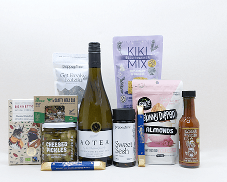 Food and Wine Hamper NZ &mdash; premium NZ-made hamper with Aotea wine, artisan crackers, chocolate, pickles and BBQ sauce