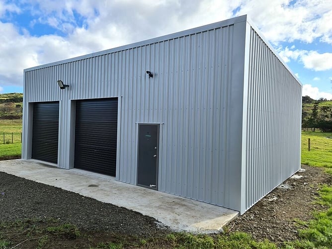 Kerikeri Shed by Flood Roofing with security lighting.