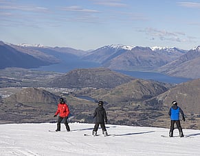 Skiing in New Zealand: The Ultimate Winter Holiday Guide