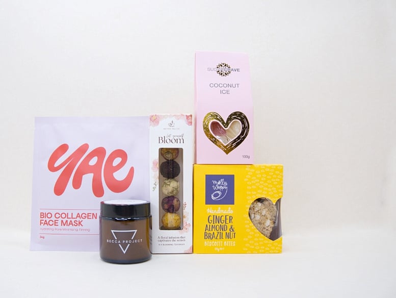 Blooming Tea gift box NZ — NZ-made tea gift box with herbal tea, coconut ice, biscotti and face mask