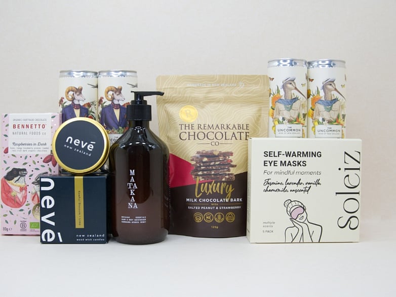 Deluxe Pamper gift box NZ &mdash; premium NZ-made gifts including Nev&eacute; candle, Bennetto chocolate and Soleiz eye mask