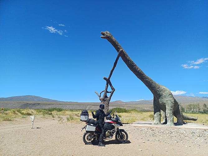 Dinosaur at Bardas Biancas