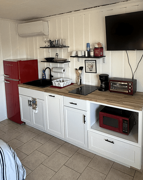 Pet-friendly hotel near Hampton Beach