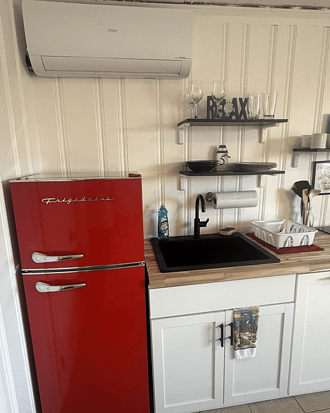 Pet-friendly hotel near Hampton Beach