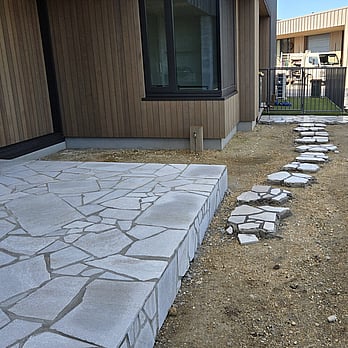 crazy paving installed by the team at Ultrascape Rotorua