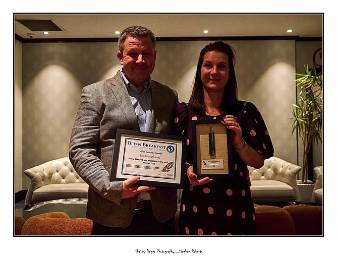 Scott and Ula with their certificate and Pounamu awards for Rising Star B&B of the year award 2026.