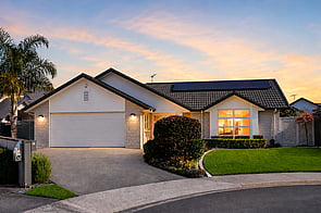 SOLD - 21 Merlin Close, Huntington$1,165,000