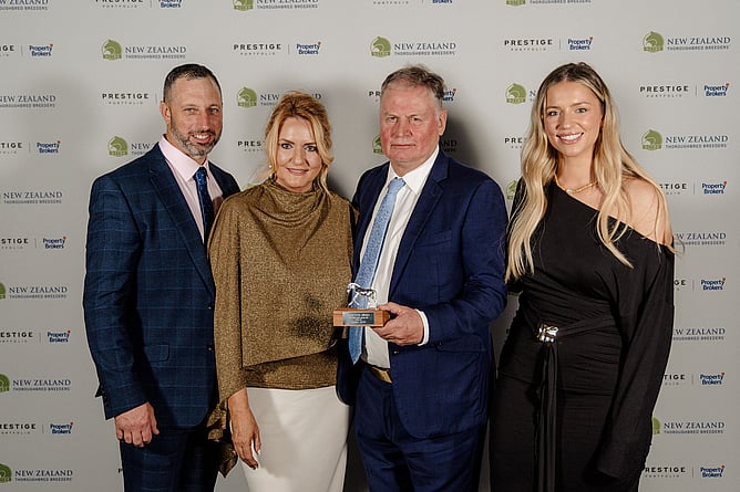 Lee Favell, Colleen Thompson, John Thompson and Emma Thompson.  - Photo: Cornege Media