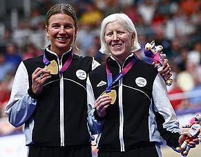 Gold for Para cycling pair following crash in four-medal NZ haul