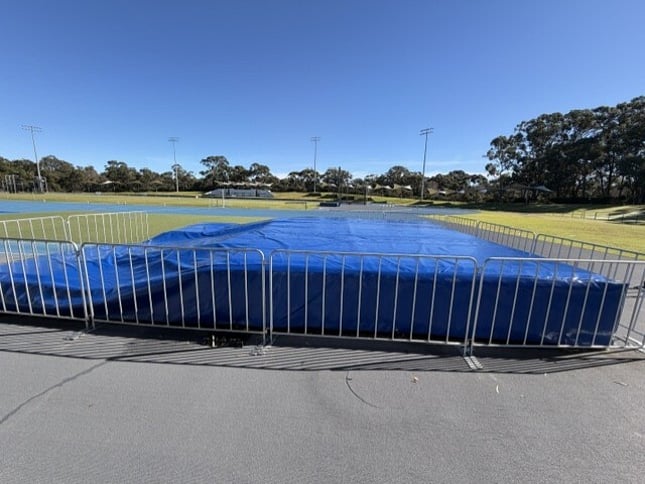 Fitted precisely over the landing mat and railing to keep it fully enclosed.