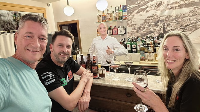 Mark, Dave and our barman Luca. 📸 Dave Jepson