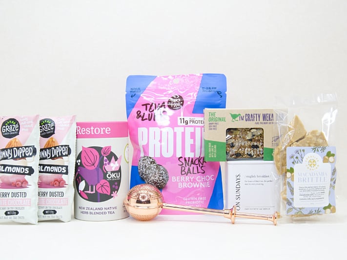 Tea Lover gift box NZ — premium NZ-made gifts including Huski tumbler, On Sunday tea and Molly Woppy cookies