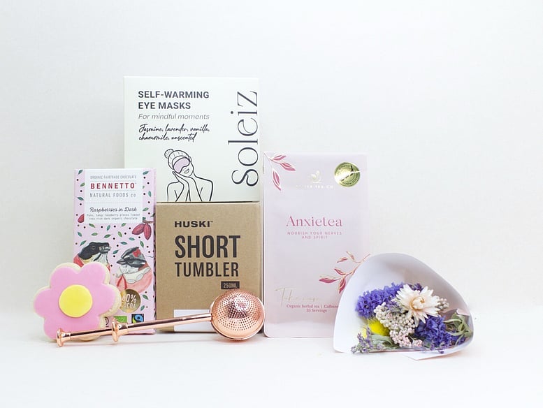 The with sympathy gift box nz - nz wine, chocolates, cookies, bath salts and oan dae floating wish kit - delivered nz wide