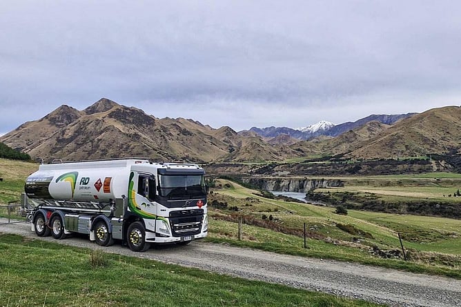 RD Petroleum fuel tanker parked above the Waiau River near Hanmer Springs, North Canterbury