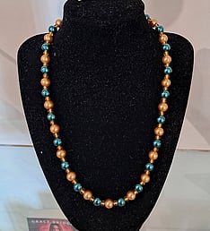 Handmade jewellery by Martha Simmons