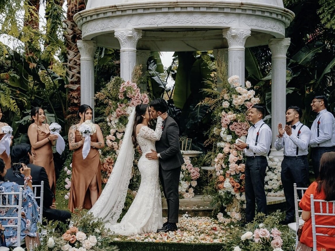 Historic Auckland wedding venue surrounded by established gardens