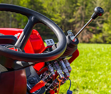 MF 1E Series Tractor steering wheel