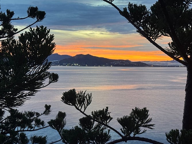 Magnetic Island leadership retreat with Roxanne Grey