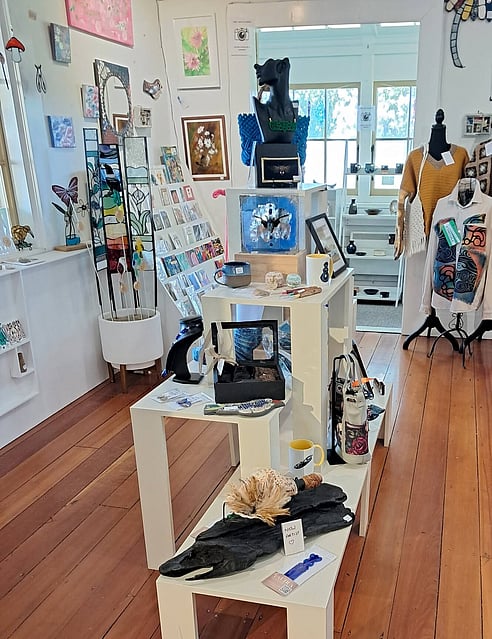 Arts Village Collective Rotorua Art & Craft Gift Store
