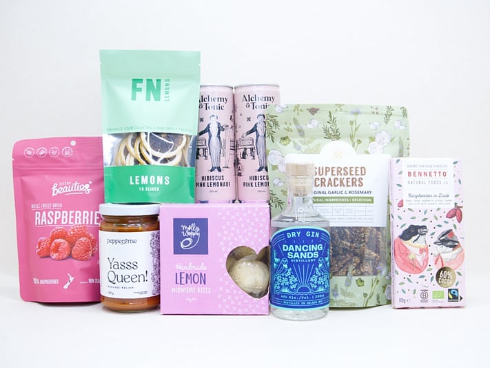 Gin O'Clock Gift Box featuring Dancing Sands Gin, Alchemy & Tonic Lemonade, Little Beauties freeze-dried raspberries, FN citrus garnishes, Kiki Seed Crackers, Pepper & Me Yasss Queen relish, Molly Woppy cookies, and Bennetto artisan chocolate, beautifully packaged for gin lovers, entertaining, and effortless gifting.