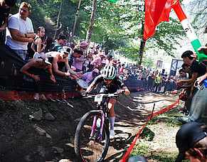 Maxwell digs deep for top five finish at UCI MTB World Championships