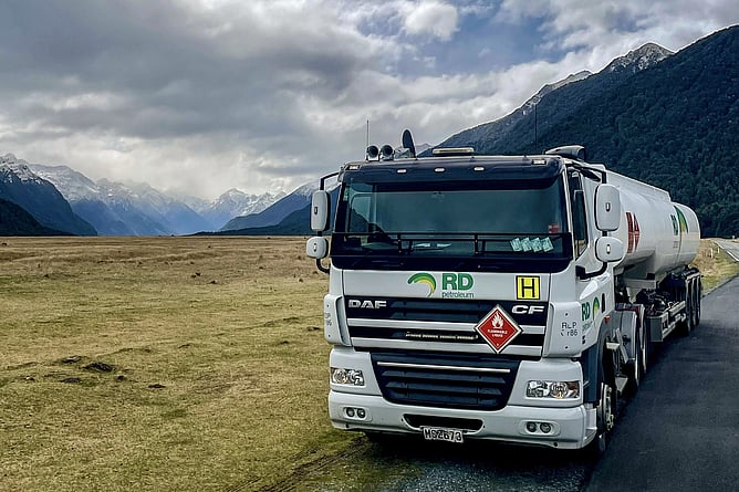 RD Petroleum fuel tanker parked on the Milford Road in the Eglinton Valley, Fiordland