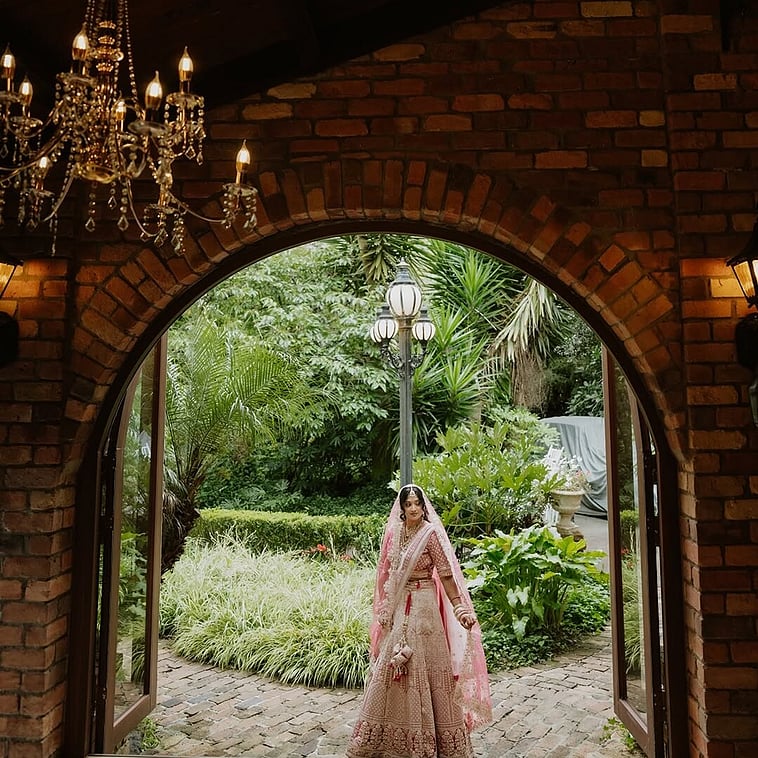 Hindu wedding in the gardens at Settlers Country Manor in Auckland