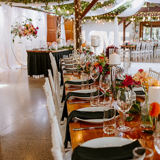 Wedding Reception Under the Vines Table Decor
