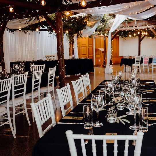 Wedding Reception Under the Vines Table Decor