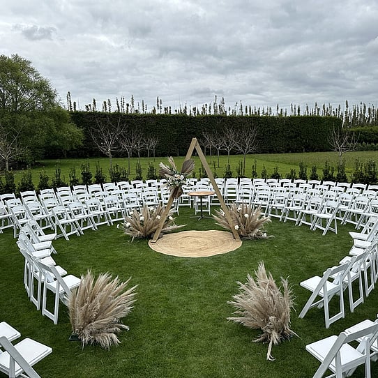 Cherry Blossom Round Wedding Ceremony