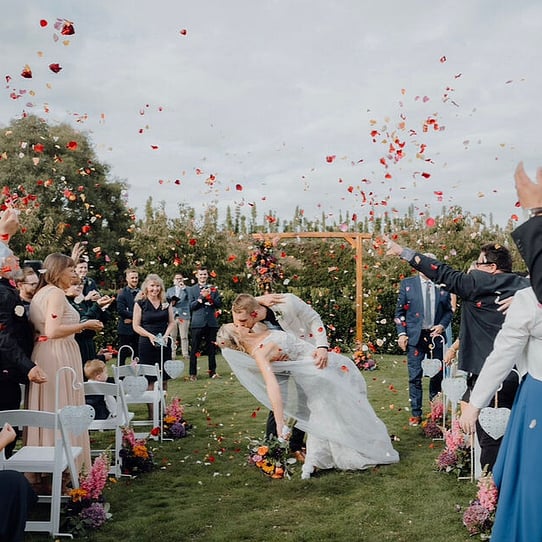 Cherry Blossom Round Wedding Ceremony