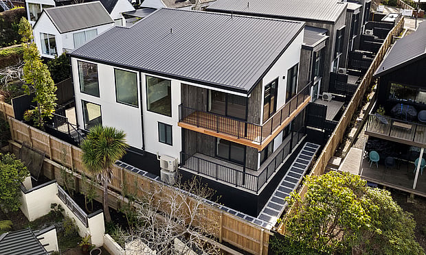 Image of the retaining walls at the Highgate Ridge townhouse in Maori Hill by MJW Homes. Dunedin, Otago NZ