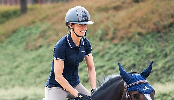 One passion, Helping horses and riders