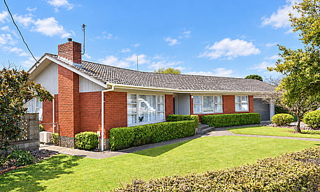 76 Sandwich Road - St AndrewsDEADLINE SALE - Tuesday 27th October @ 2:00pm