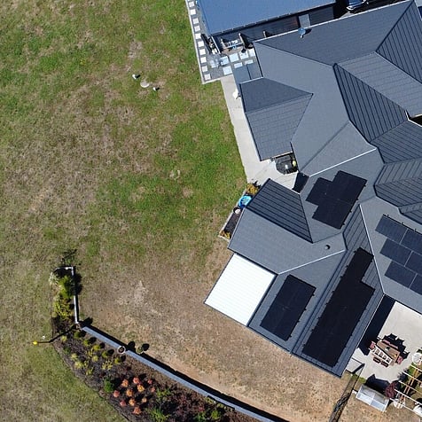 Looking straight down on a multi-array install on a large Te Awamutu home