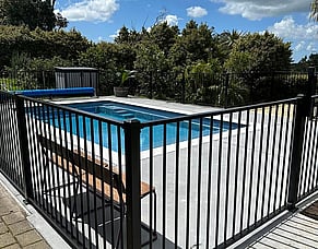 Custom pool fencing