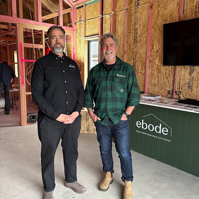 Brooke Cholmondeley-Smith of Ebode Homes with Pete Wolfkamp, The Resident Builder, at the Cambridge mid-build