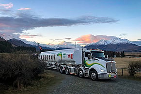 From the Driver&rsquo;s Seat: Golden Hour at Aoraki