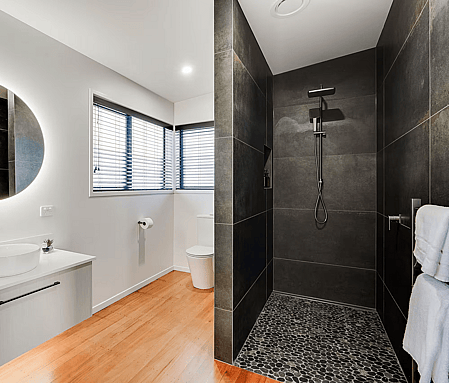 Luxe Retreat | Outdoor Tub & City Views